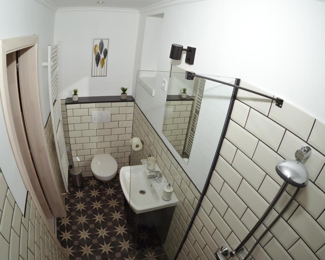 Raba92 Apartman House Ngoại thất bức ảnh