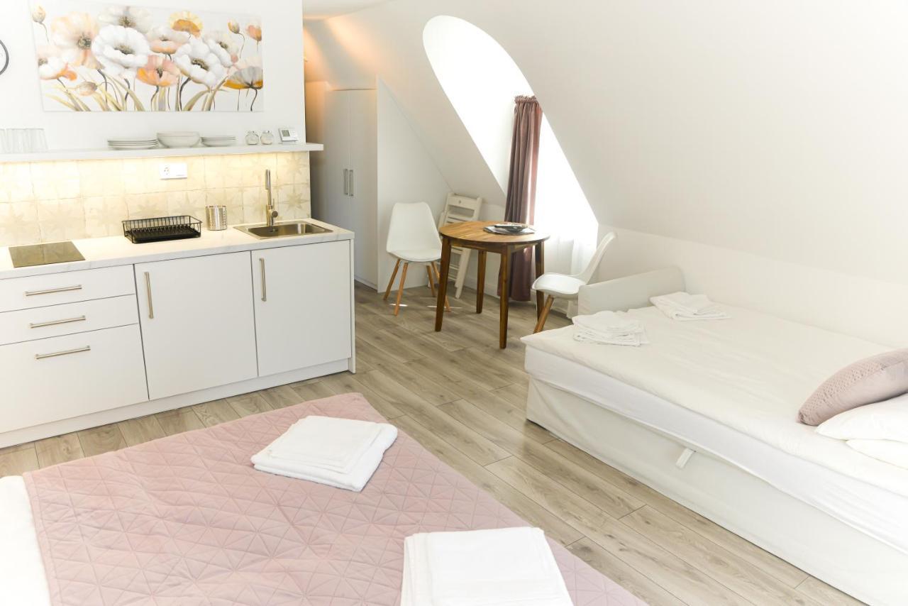 Raba92 Apartman House Ngoại thất bức ảnh