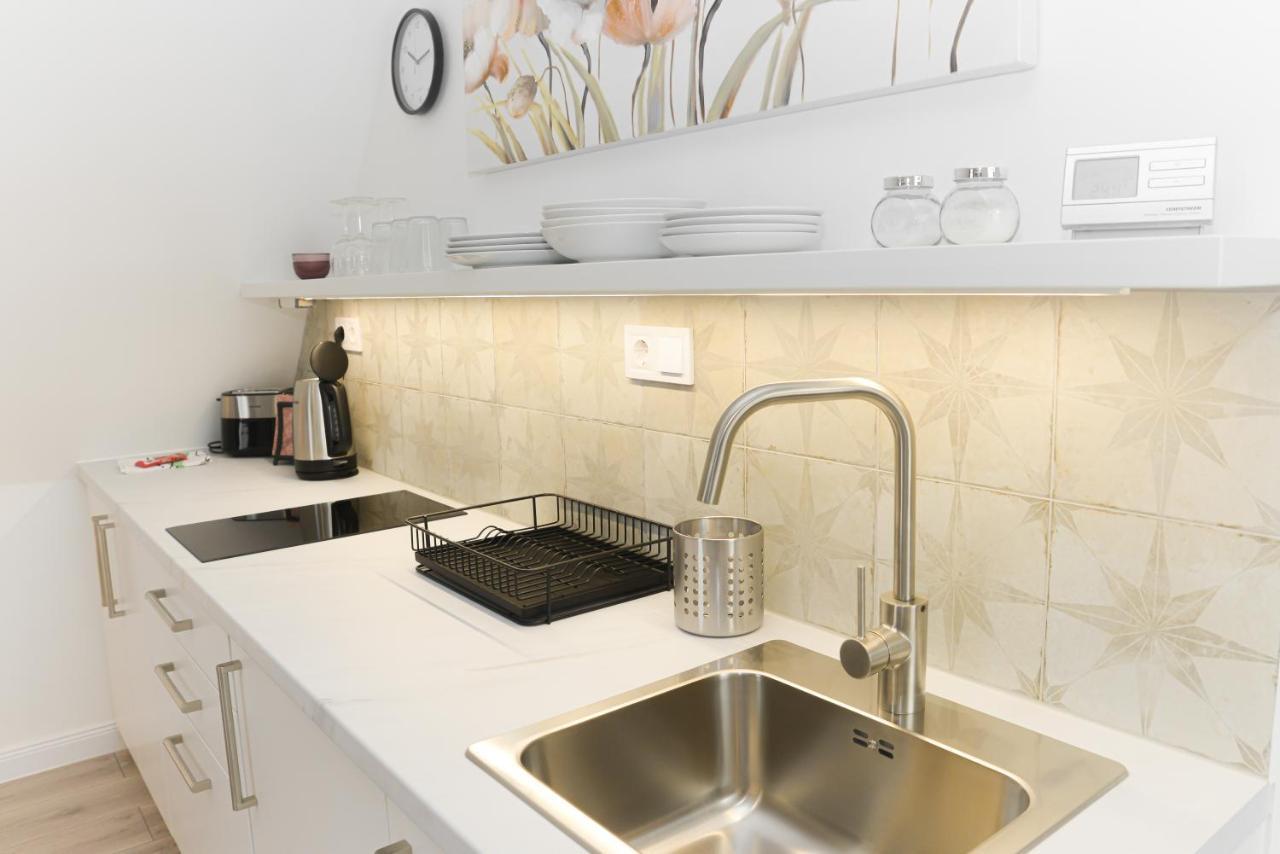 Raba92 Apartman House Ngoại thất bức ảnh