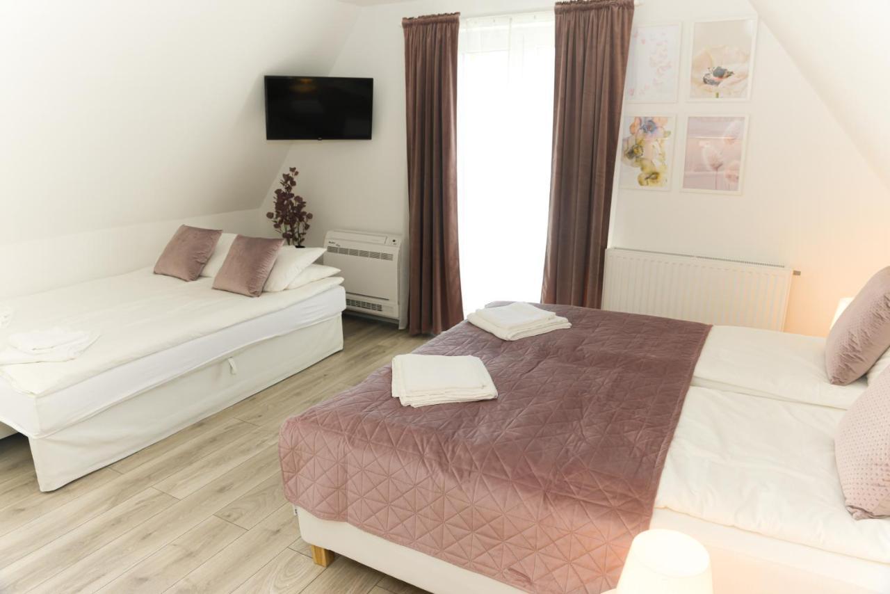Raba92 Apartman House Ngoại thất bức ảnh
