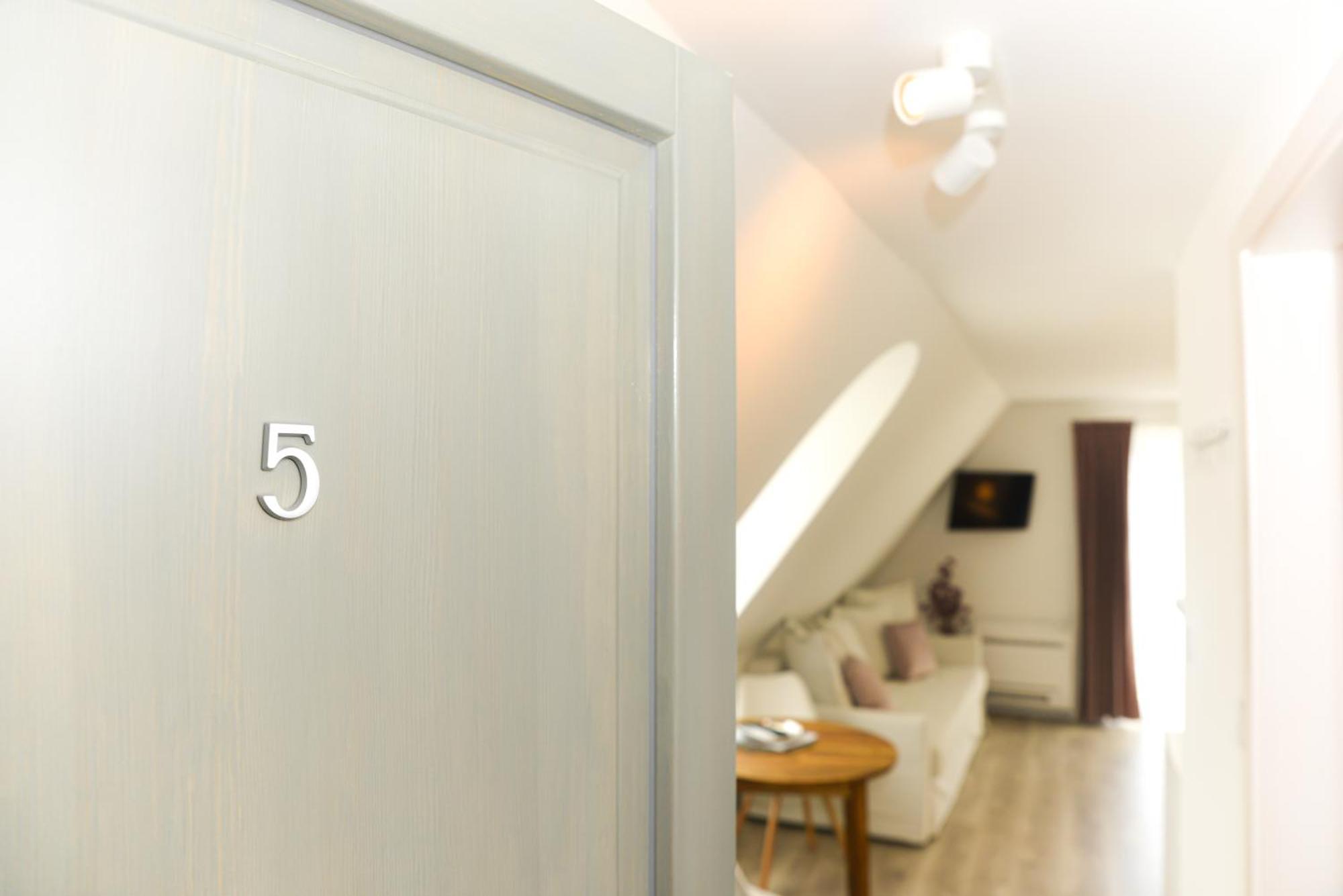 Raba92 Apartman House Ngoại thất bức ảnh